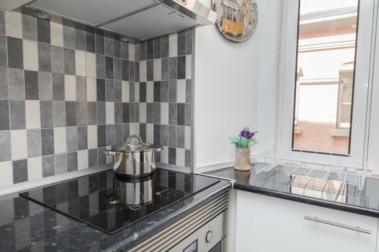 Elegant Lisbon Heart Apartment ภายนอก รูปภาพ