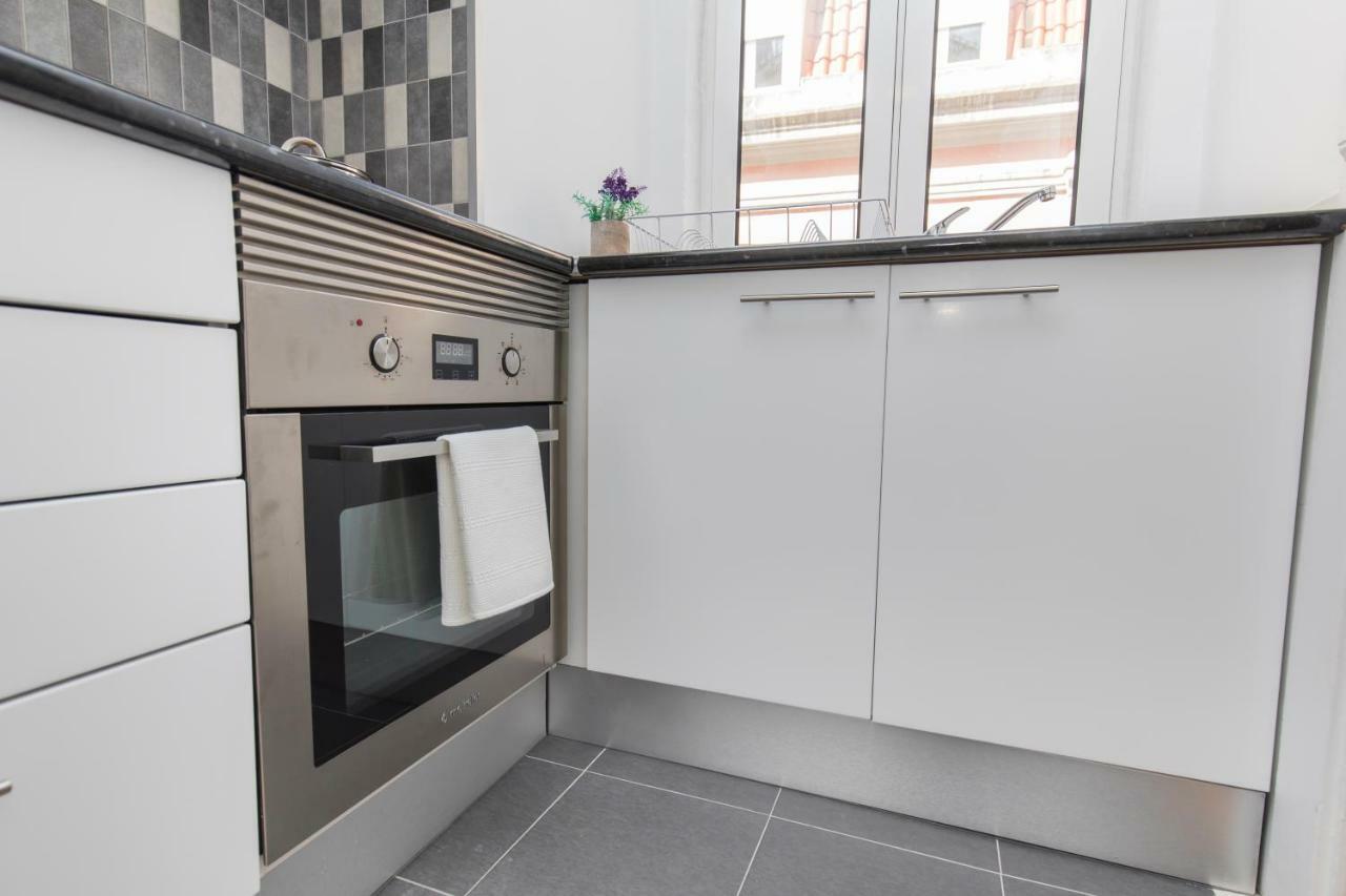 Elegant Lisbon Heart Apartment ภายนอก รูปภาพ
